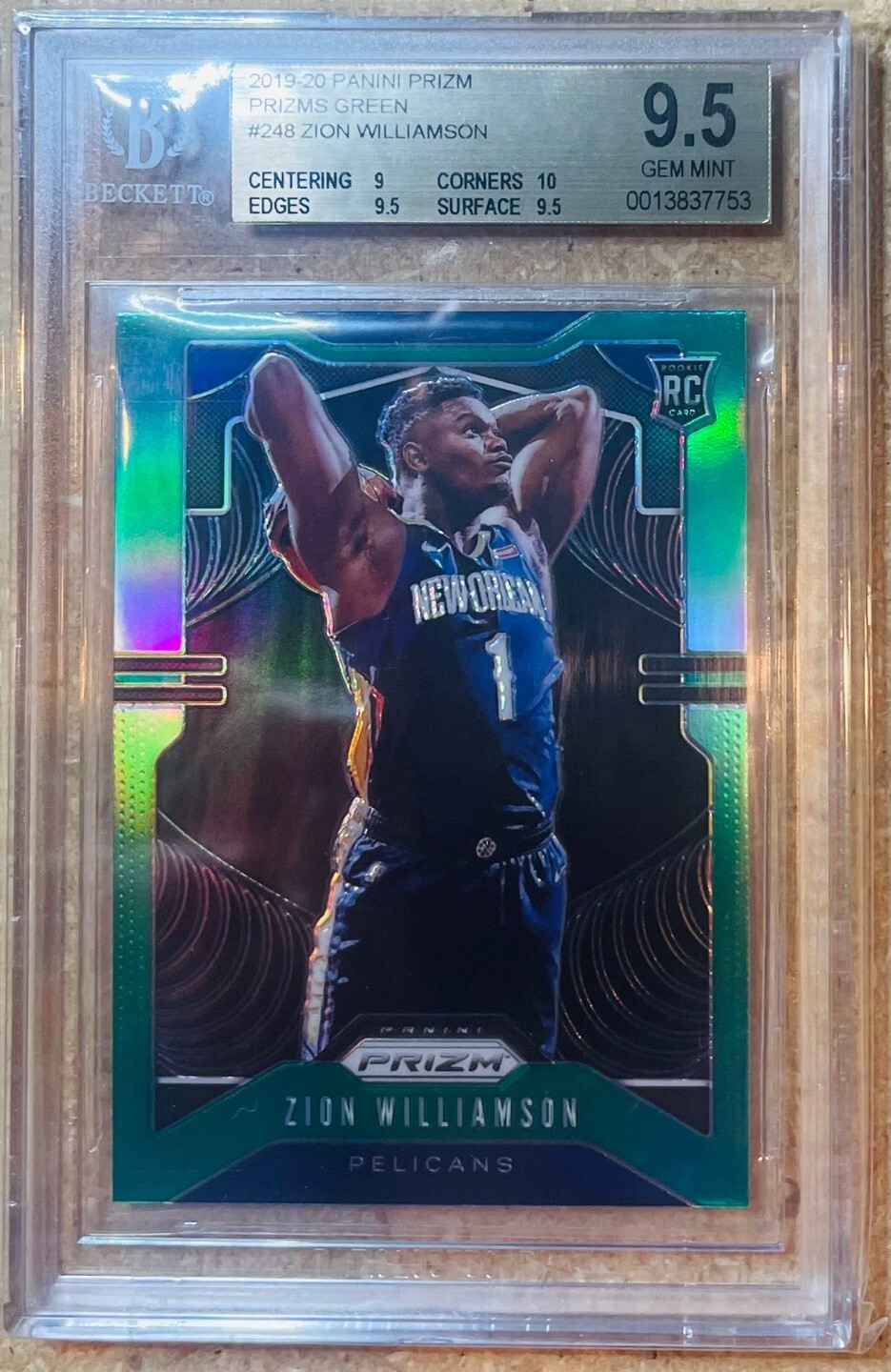 2019-20 Panini Prizm Basketball #248 Zion Williamson Green Rookie RC BGS 9.5