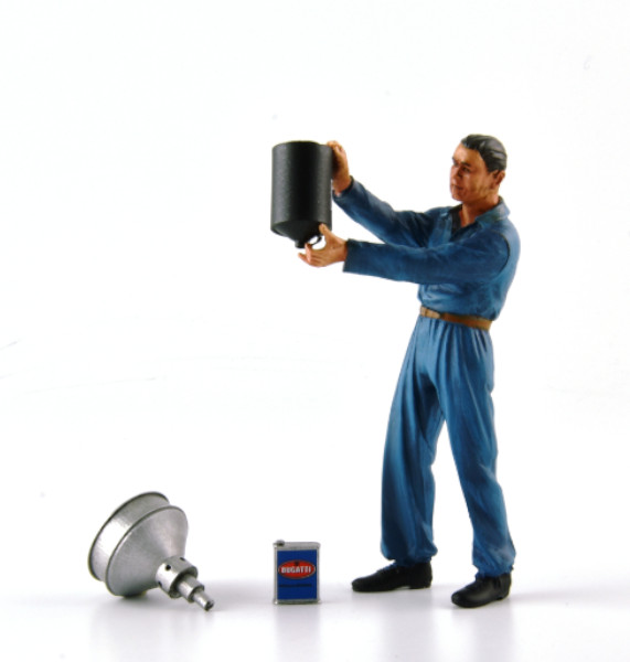 Миниатюры Ле-Мана Люсьен - механик команды Bugatti 1/18 Фигурка из смолы FLM118045M-D1