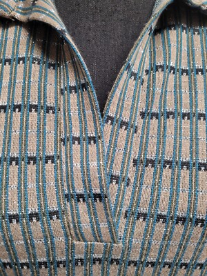 H&M Top (XS) Multicolor Metallic Threads Geometric V-Neck Bottom