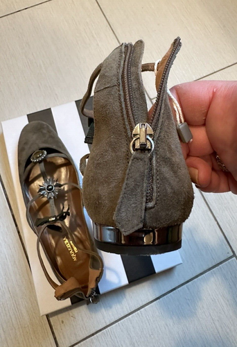 Aquazzura Pandora Ballet Flat, camoscio oliva, dettaglio metallo pistola, tg. 39 nuove con scatola - Foto 3 di 7