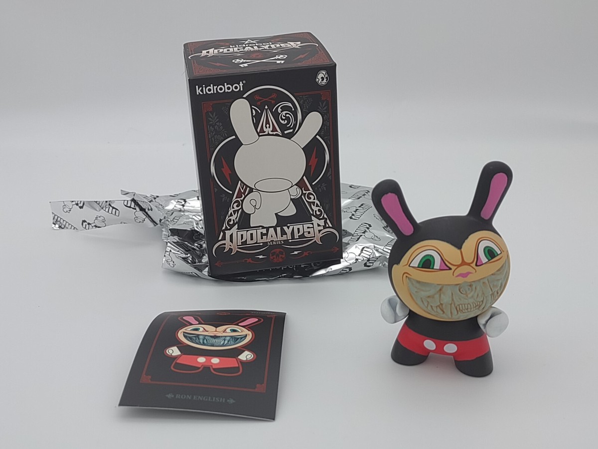 kidrobot dunny Apocalypse Grin