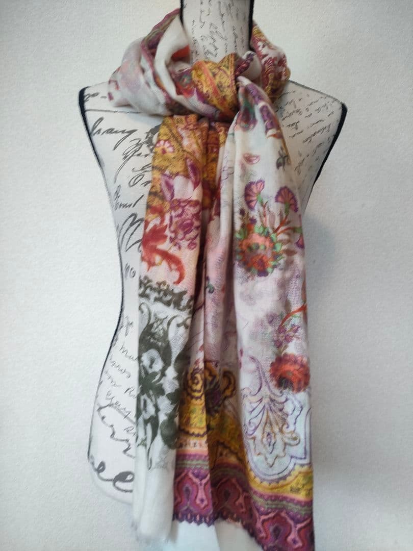 Etro A78 B Shawl Stole Women Rare Luxury Designer Model Limited Edition VHTF Acc
