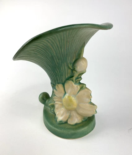 Vintage Roseville #170-6 Peony Cornucopia Art Pottery Vase