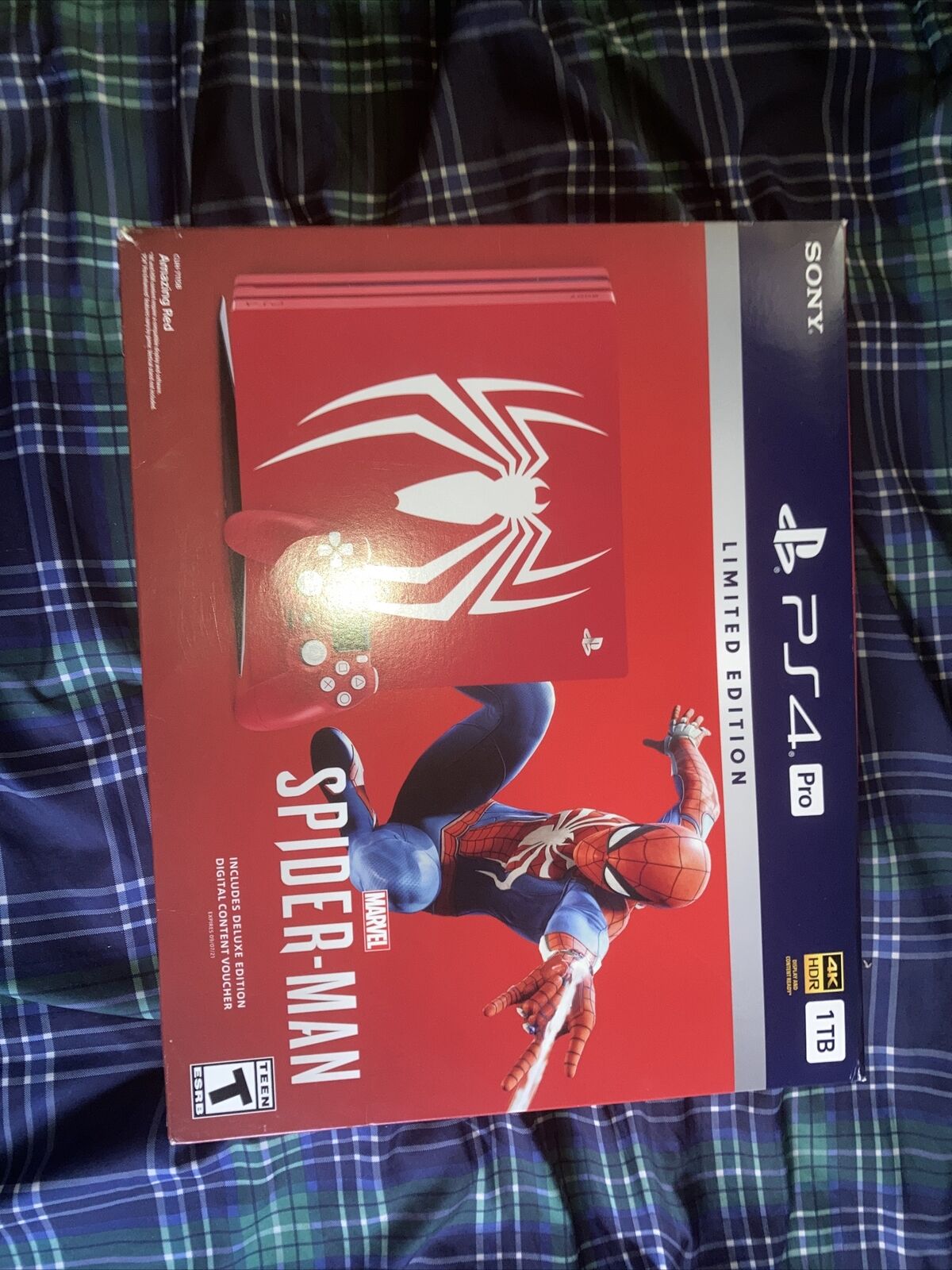 PlayStation 4 Pro Console - Limited Edition Amazing Red Marvel's Spider Man  Bundle - 1TB [PlayStation 4 System] 