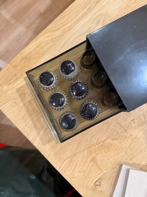 11 x IBM englische Schreibmaschine/Komponist Golfball Typ Element Set + Aufbewahrungskoffer