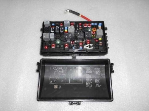 2013-2016 MALIBU FUSE BOX 2.0L 22892002 616 - Picture 2 of 4