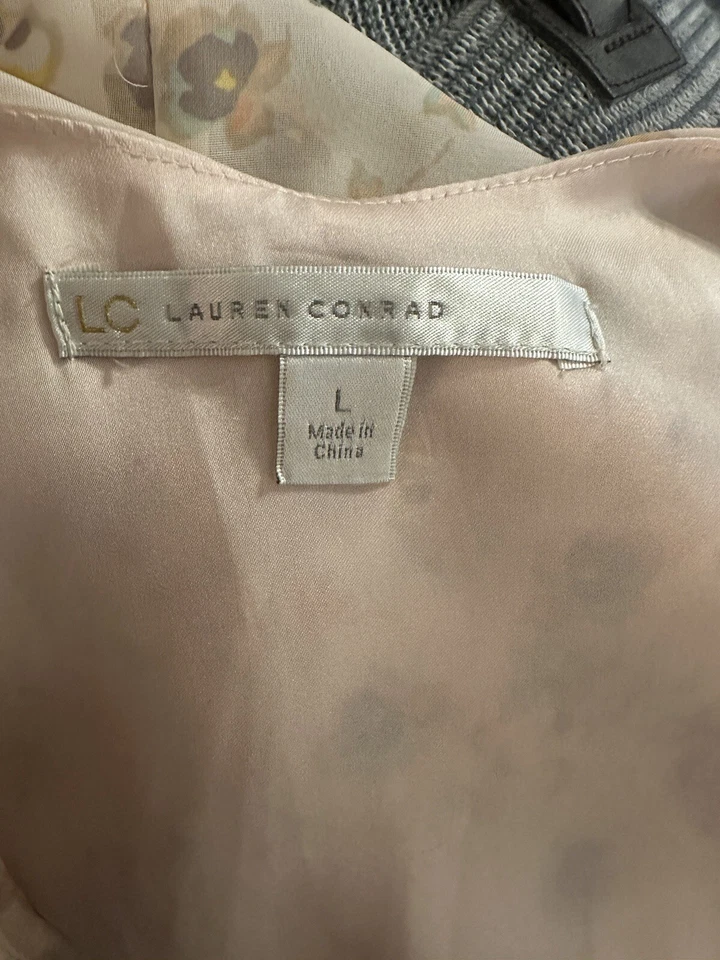 Lauren Conrad Layered Ruffle Floral Thin Straps Camisole Shirt Women’s Large - Image 4 of 4