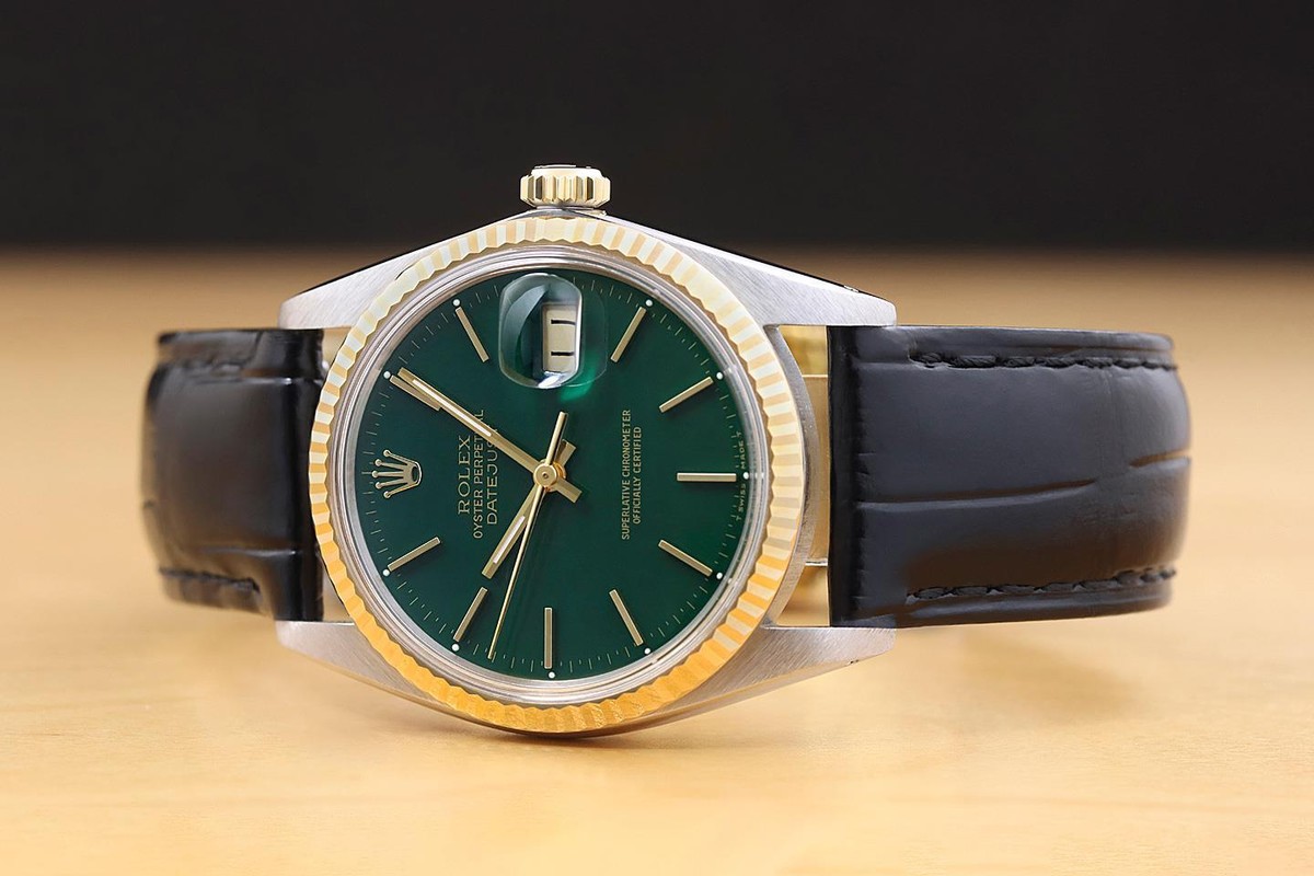 ROLEX DATEJUST 16013 18K GOLD STEEL GREEN DIAL WATCH w/ BLACK