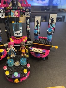LEGO FRIENDS 41105 Pop Star Show Stage 99.9% complete with manuals