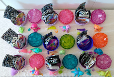 Cave Club Dino Baby Crystals Eggs Eier 9 Figu...