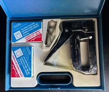 Vintage Swingline 800 Heavy Duty Staple Gun Kit – Complete in Blue Case