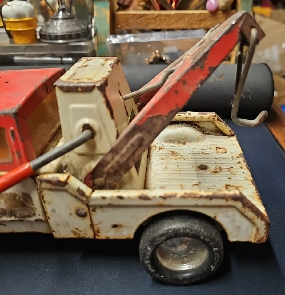 Nylint Wrecker 24hr Tow Truck Service Vintage Pressed Steel Toy - Image 4 of 4