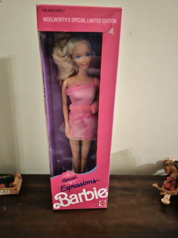 1990 Woolworth Special Expressions Barbie  Limited Edition New In Box