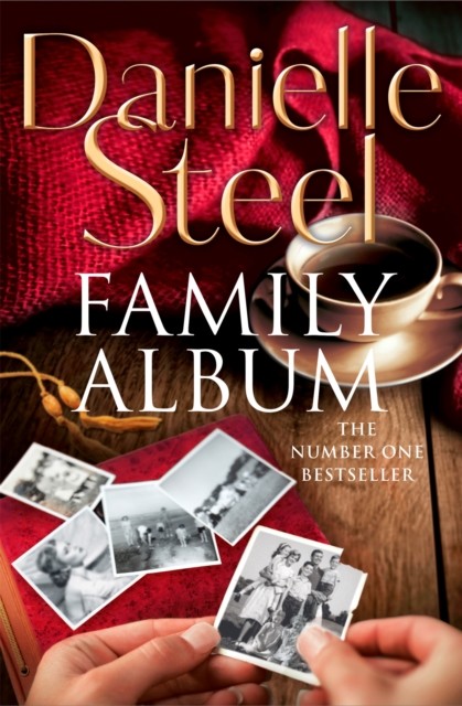 Family Album by Danielle Steel (Paperback Book)