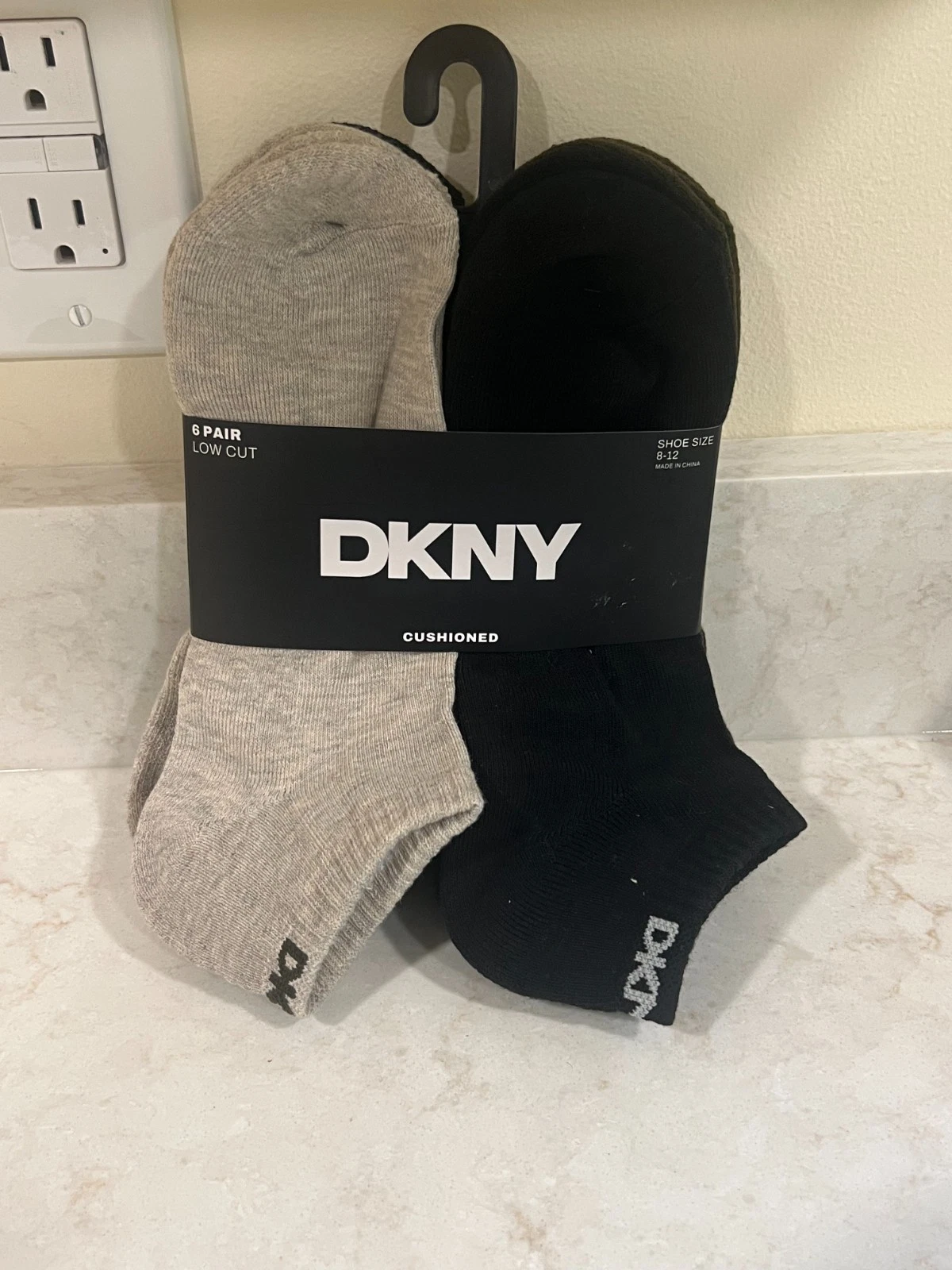 DKNY - Low Cut Cushioned Socks - 6 Pairs - Men's 8-12 - New With Tags MULTICOLOR