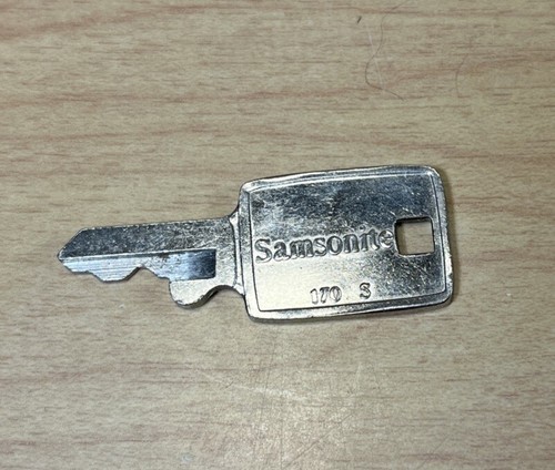 Vintage Samsonite Luggage Key # 170S Suitcase - Picture 2 of 2