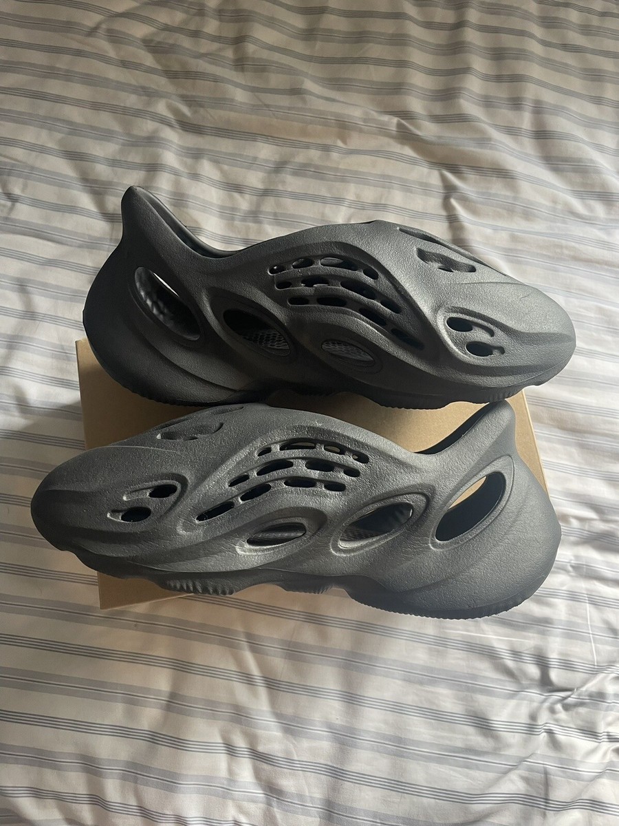 Yeezy Foam Runner Onyx Size 9 Pre Owned | eBay
