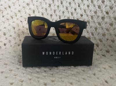 Wonderland Colony Stone Cold Fox Black Leather Gold Mirror  display picture 2