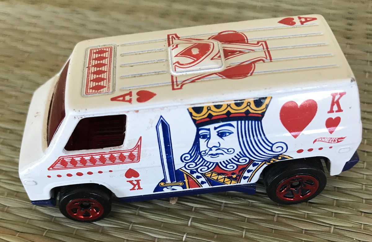 Hot Wheels Super Van 'King of Hearts' Ace Roof HW Art Cars Die