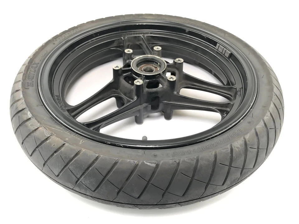 Triumph Daytona 900 T300 [1993] - Llanta delantera rueda 3,50 x 17" Foto 4 de 4