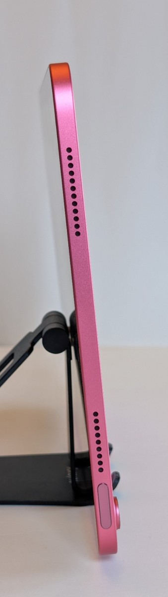 NEW - Apple iPad 11
