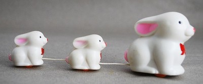 Vintage Easter Unlimited Wind-Up Rabbits Carle Place NY Plastic China Item #3723