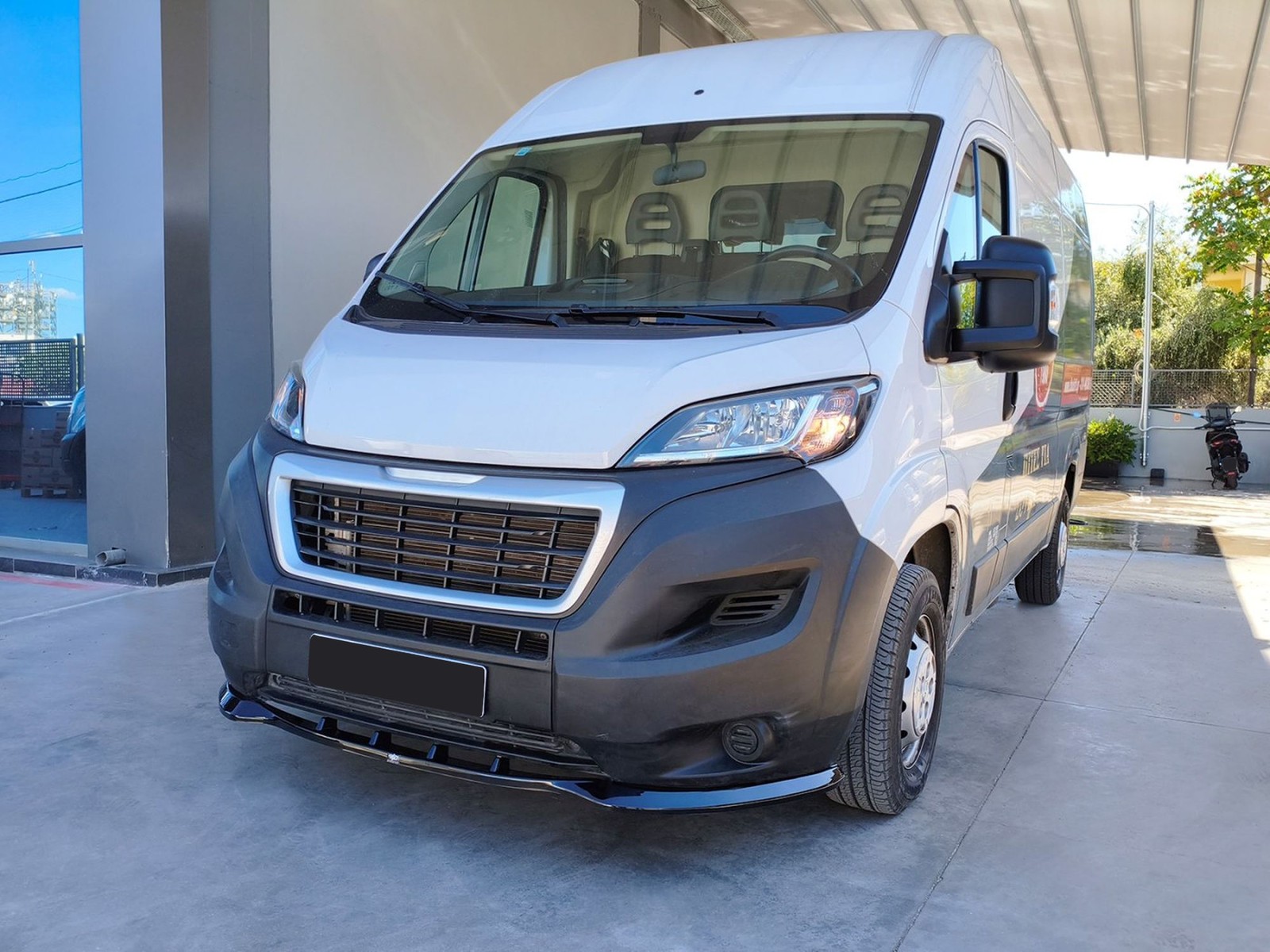 Front Splitter Under Bumper For RAM Promaster (Y/H) 2014-2024 Black thumbnail 5