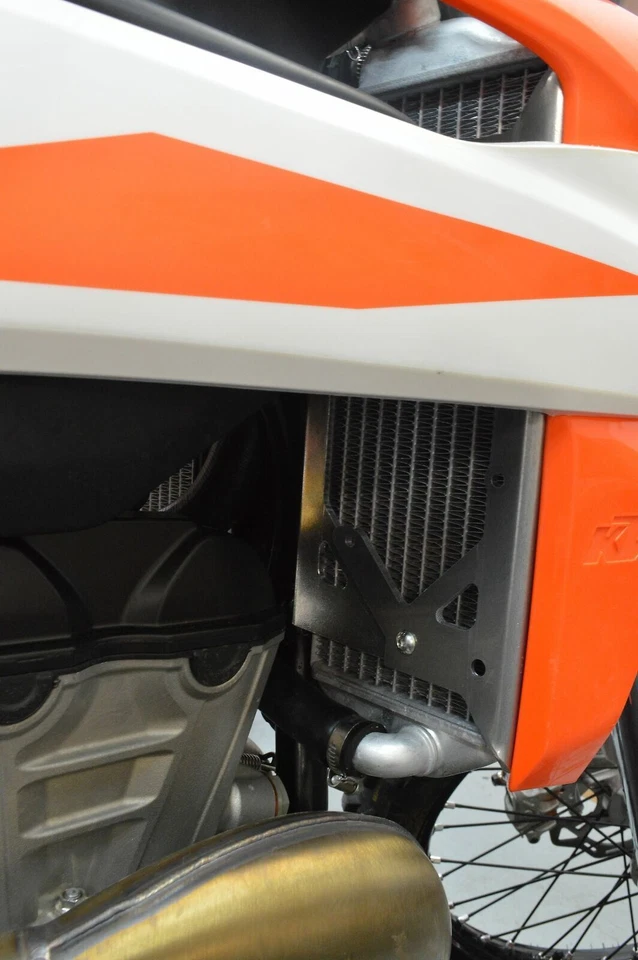 Enduro Engineering 11-1019 radiator braces fits 2019-2023 KTM Husqvarna 125-501 - Image 4 of 4