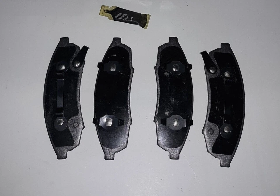 SATISFIED FRONT DISC BRAKE PADS for Monte Carlo Regal Cutlass Chevy Lumina PR376 Foto 2 de 4