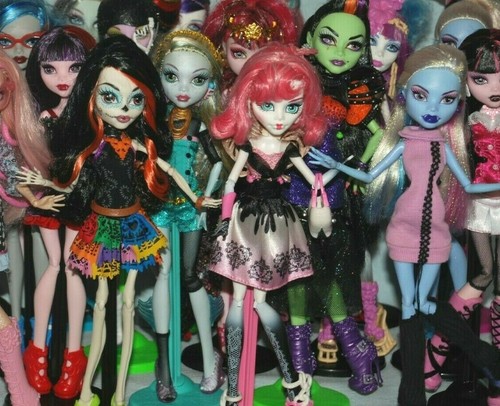 monster high doll stuff