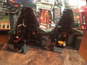 Lego #4738 Harry Potter Hagrid's Hut Complete w/ Box, Instructions & Lightbrick