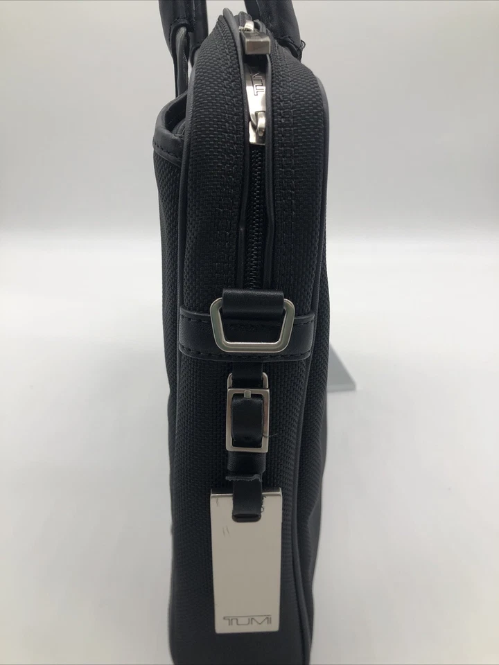 Tumi Slim Briefcase 2.75”x15.5”x10.75 - Image 3 of 4