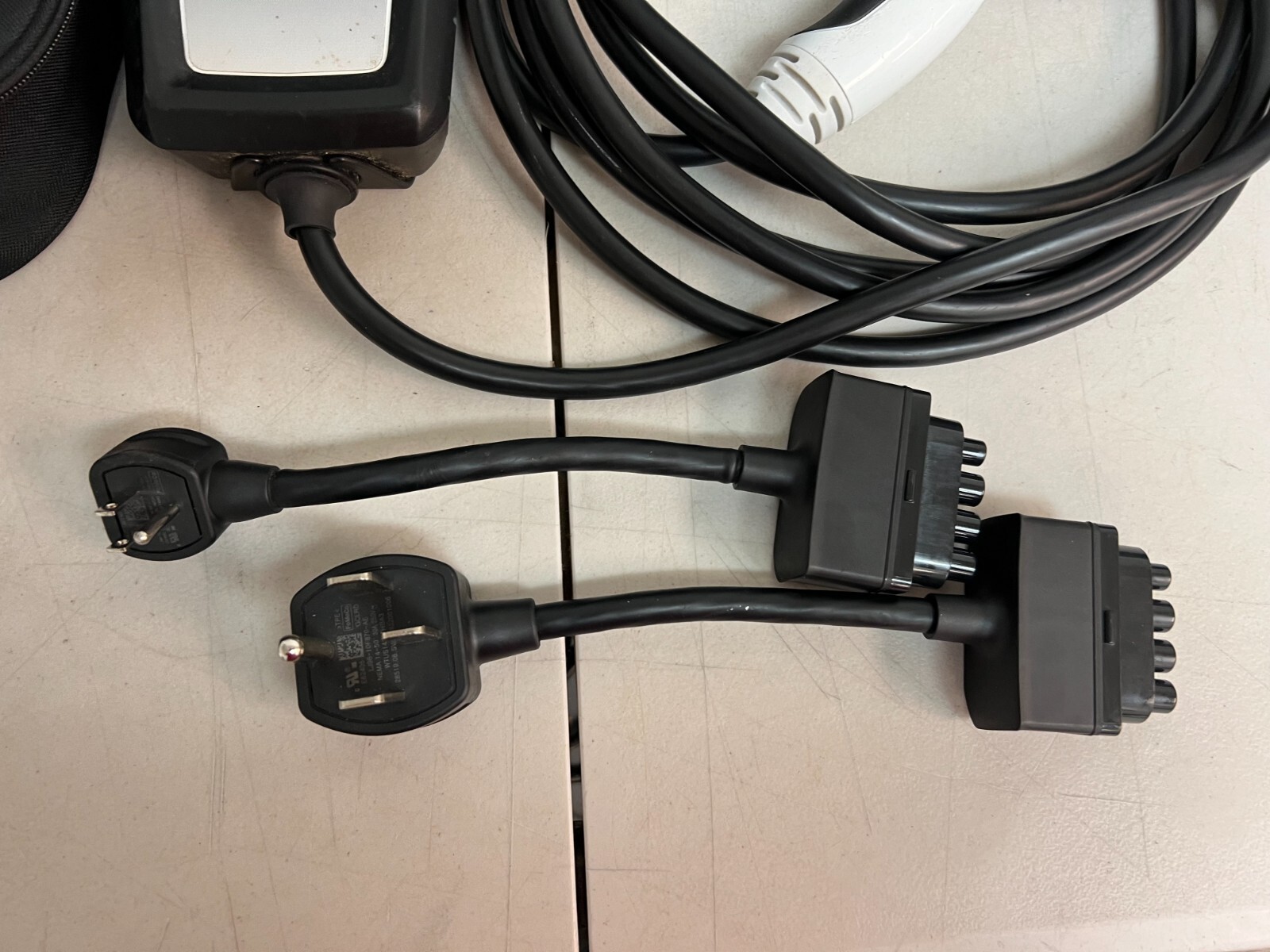 Ford Mobile Charger F150 Lightning MachE 32A EV Charging Cable NEMA 5