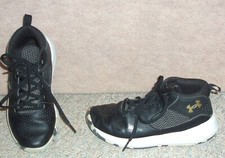 Youth black UNDER ARMOUR sneakers / shoes , size 3 Y