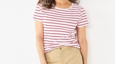 Camiseta para mujer Croft & Barrow Essential cuello redondo roja rayas limpias talla M, L, XL, XXL