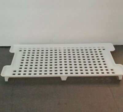 Tupperware 756 white replacement grid square keeper grid only