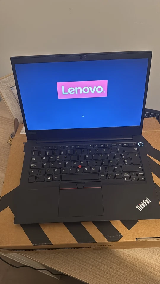 Lenovo ThinkPad E14 · i5-10210U · 8GB · 256GB, photo 2 sur 5