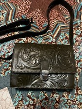 NWOT Patricia Nash Crossbody Organizer Leather BURNISHED TOOLED OLIVE GREEN