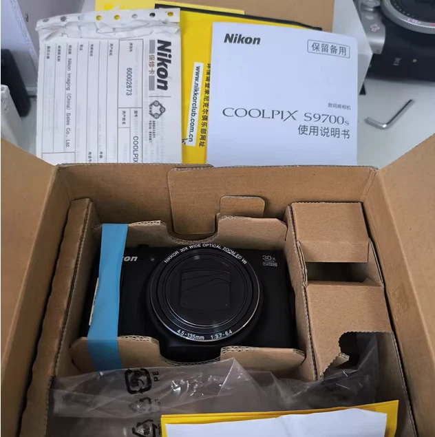 Nikon COOLPIX S9700 Digital Camera 16.0MP 30x Optical Zoom Black 90% New - Image 3 of 4