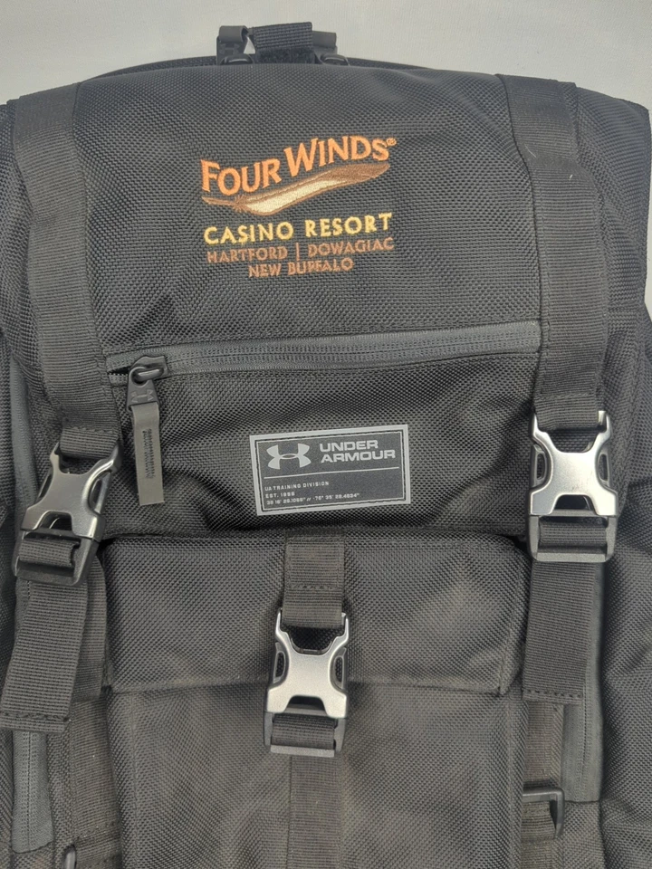 MOCHILA UNDER ARMOUR CORDURA REGIMENT RANGE MOCHILA TORMENTA NEGRA CUATRO VIENTOS CAMINATA Foto 4 de 4