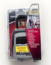 New Master Lock Safe Space 5400D Portable Lock Box Holds 5 Keys Combination Dial