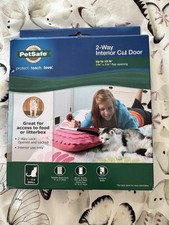 PetSafe New in Box Interior Cat Door 2 Way Lock For Cats Up to 15 lb