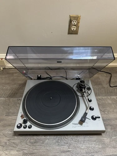 Technics SL-1600 Automatic Turntable  Tested