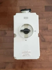 New Surplus Old Stock Arrow Hart AH 4100MI5W Pin & Sleeve Interlock