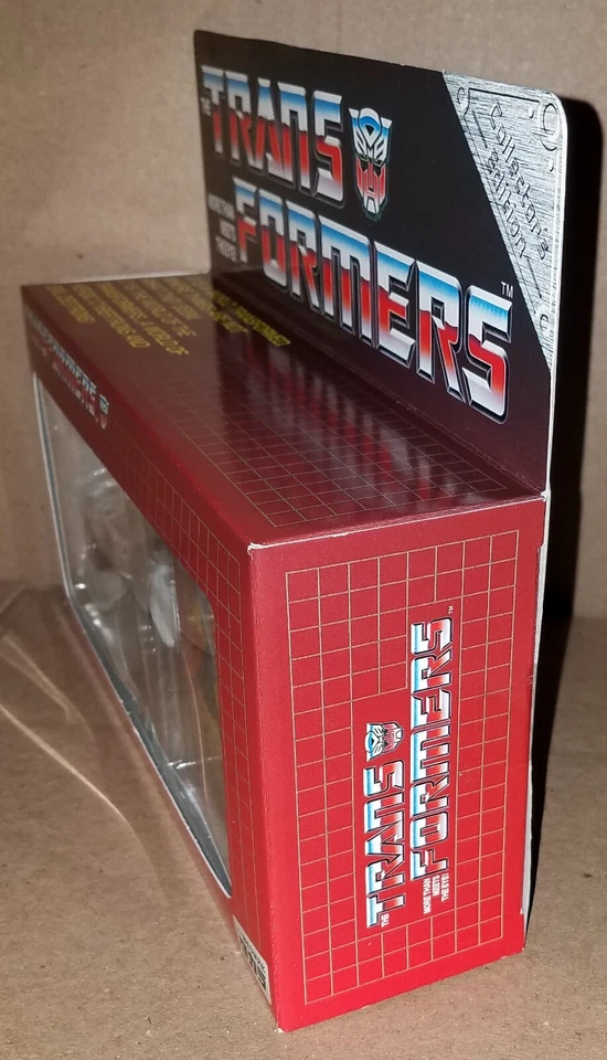 2001 Takara TRANSFORMERS G1 Reissue RED ALERT Collector's Edition Exclusive MISB - Image 3 of 4