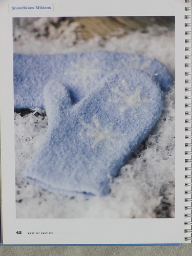 4 BK Knitting Wool Felting Amigurumi Purses Clothing Home & Holiday Decor - Picture 7 of 12