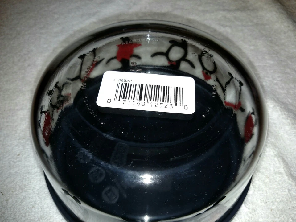 Pyrex Holiday 4-Cup Bowl with Penguins Winter Christmas Edition Bowl 6" x 2.75" - Image 3 of 4