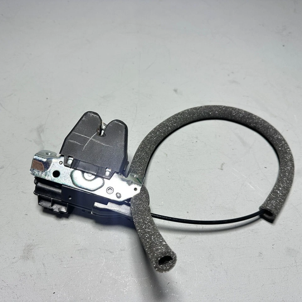 Оригинальный привод замка крышки багажника двигателя для Mercedes-Benz E550 2010-2017 годов выпуска - Изображение 4 из 4