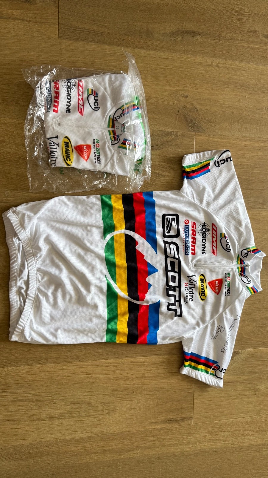 Maillot cyclisme Pauline Ferrand Prevot junior U19 champion du monde 2009 maillot de collection