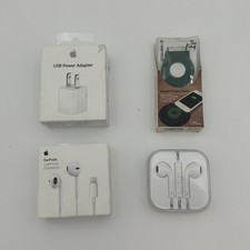 Lot of 4 - Apple Accessories Mixed - A1748 A1385 Wireless 30 Pin Adap Earpod A16